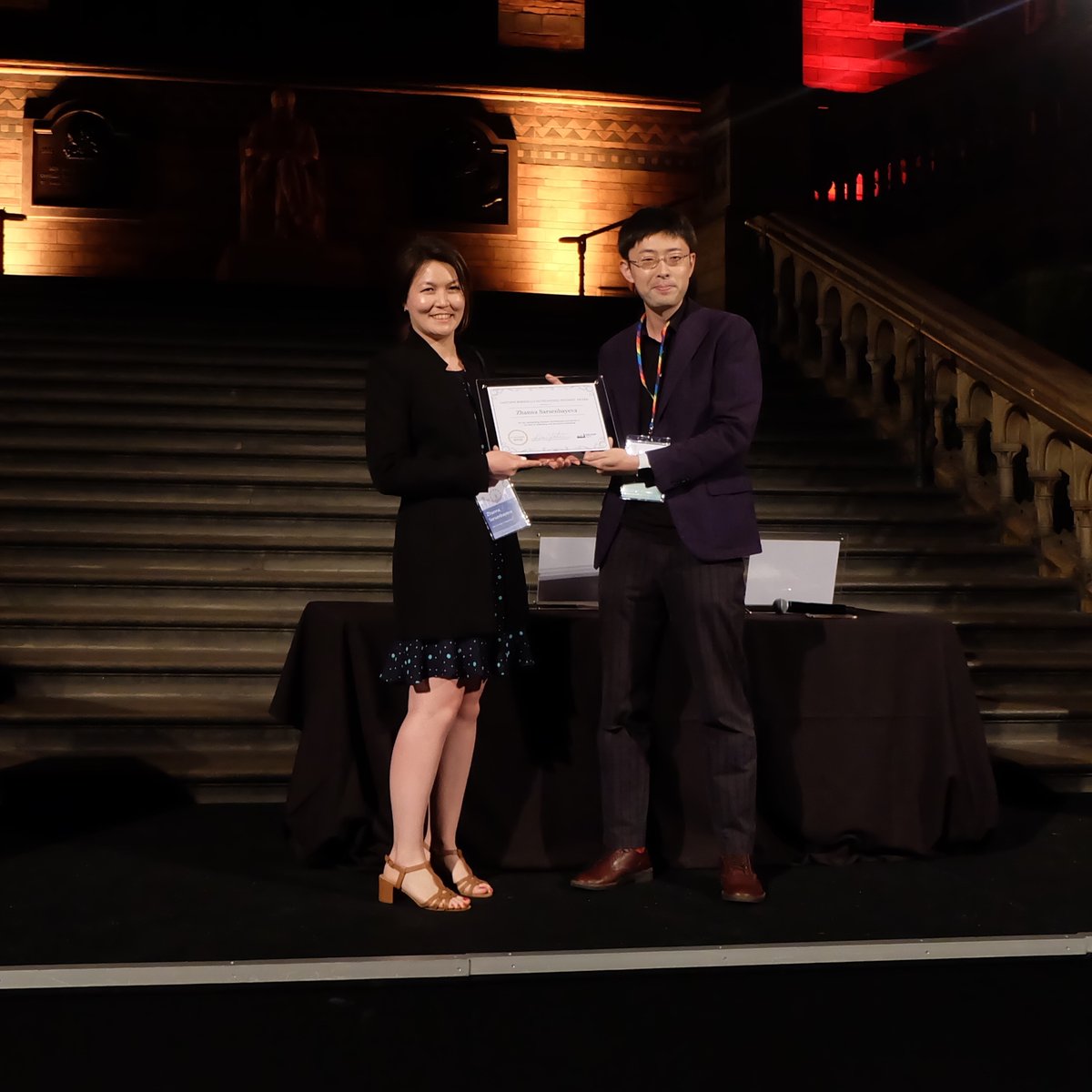 Koji Yatani presenting Gaetano Borriello Outstanding Student Award to me